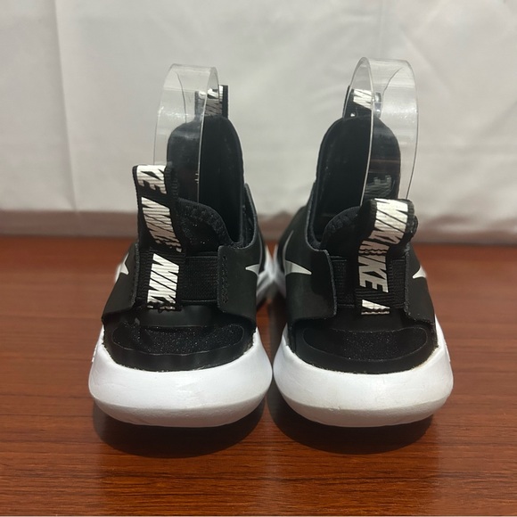 Boys NIKE Flex RUNNER AT4662001 Black Running Shoe Sneaker Tennis Shoe YOUTH 5 - Picture 4 of 9